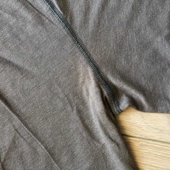 Roots Athletics Long Sleeve Shirt in Gray Women’s Size L - Picture 10 of 11